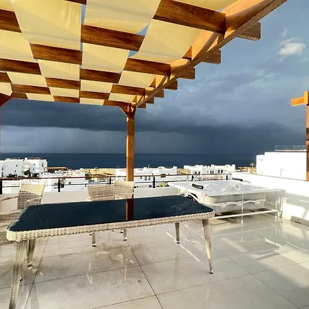 Mykonos Sitesinde 2 Odali Oezel Havuzlu Δερύνεια